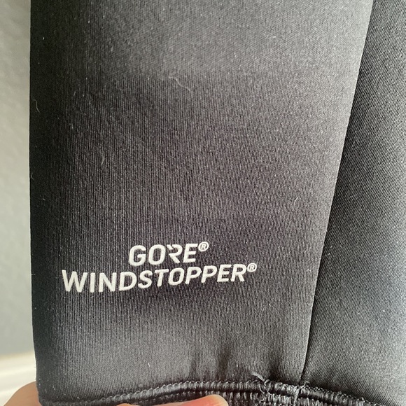 Under Armour Gore Windstopper 1/4 zip sweatshirt - Picture 3 of 7